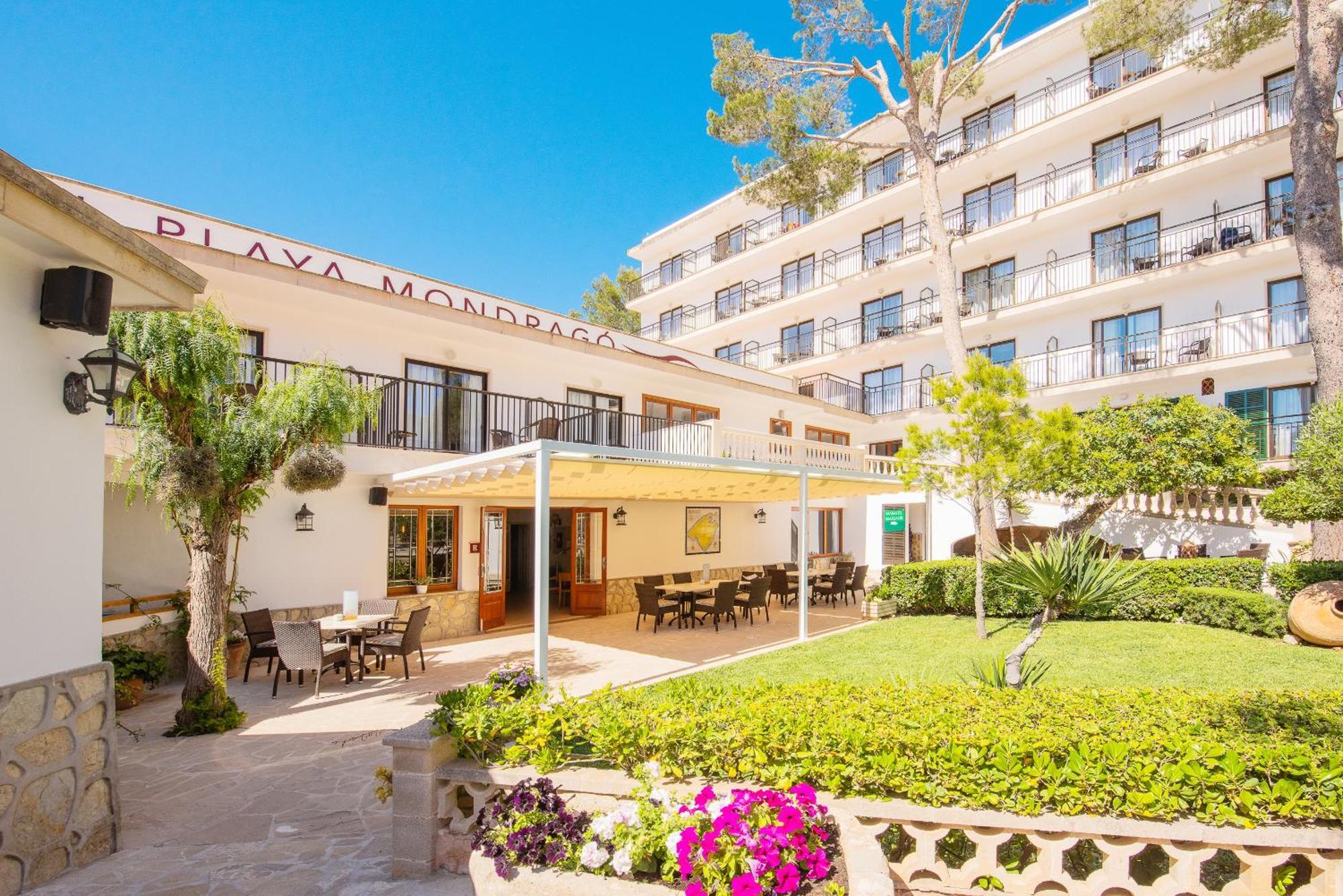 Hotel Playa Mondrago Porto Petro  Bagian luar foto