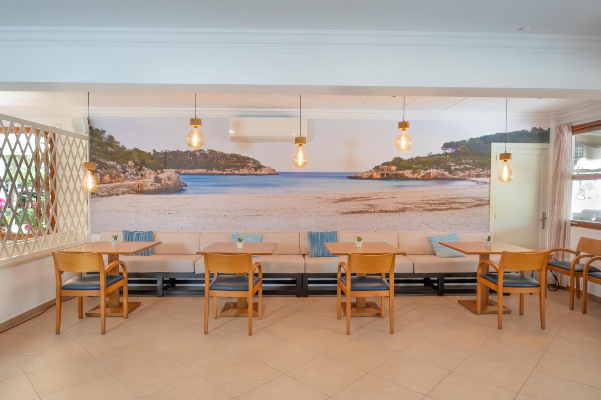 Hotel Playa Mondrago Porto Petro  Bagian luar foto