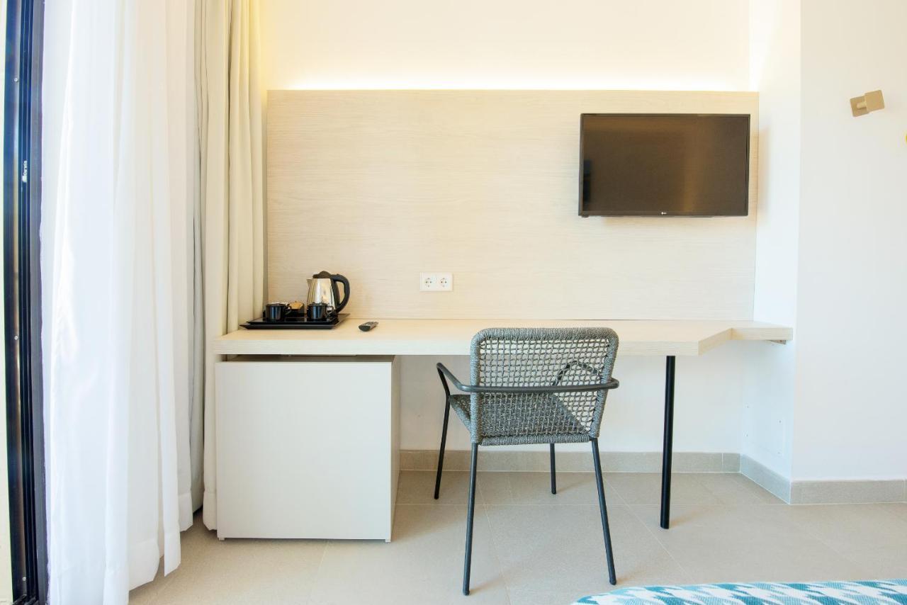 Hotel Playa Mondrago Porto Petro  Bagian luar foto