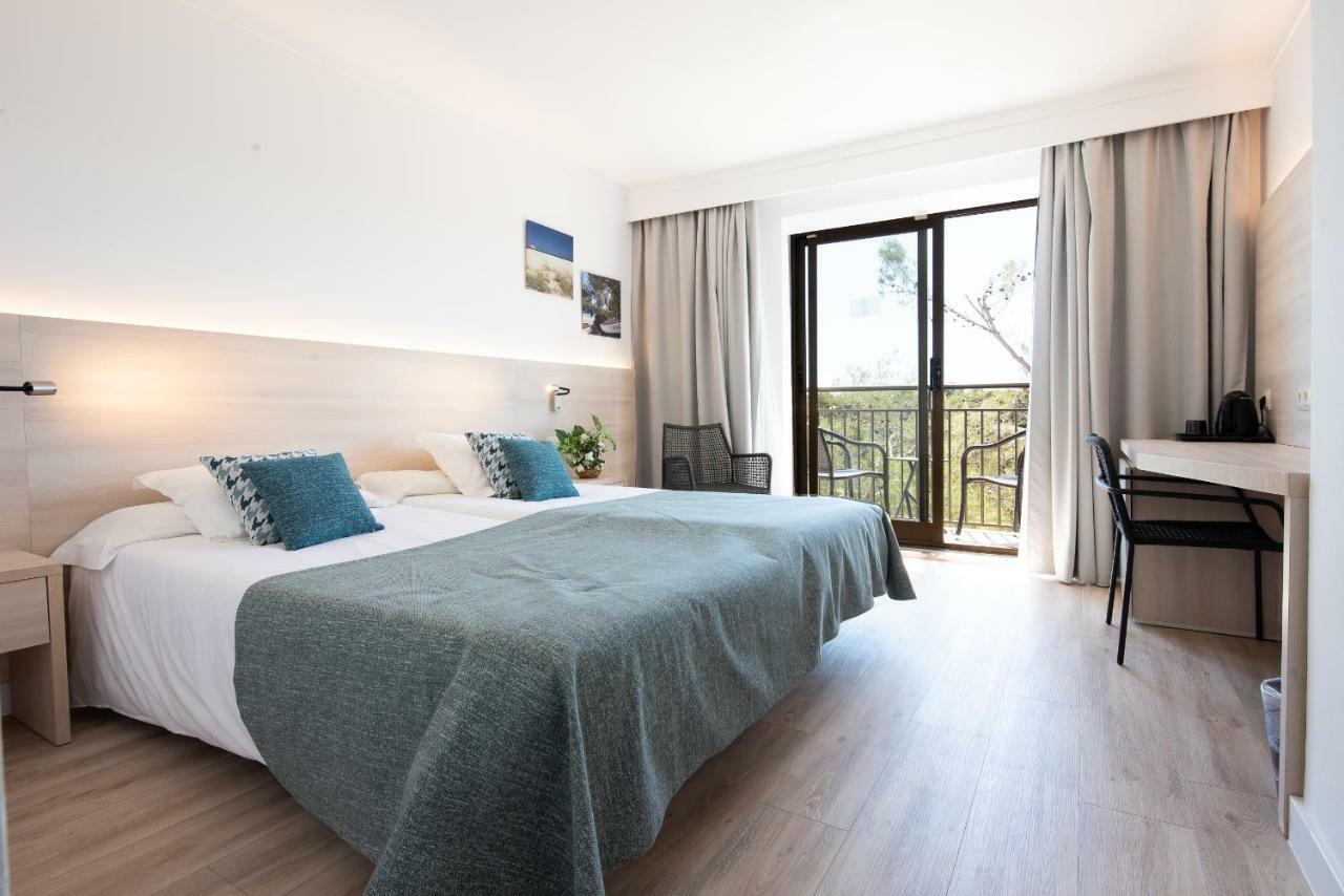 Hotel Playa Mondrago Porto Petro  Bagian luar foto