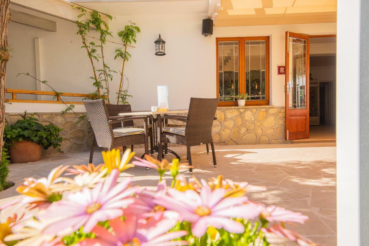Hotel Playa Mondrago Porto Petro  Bagian luar foto
