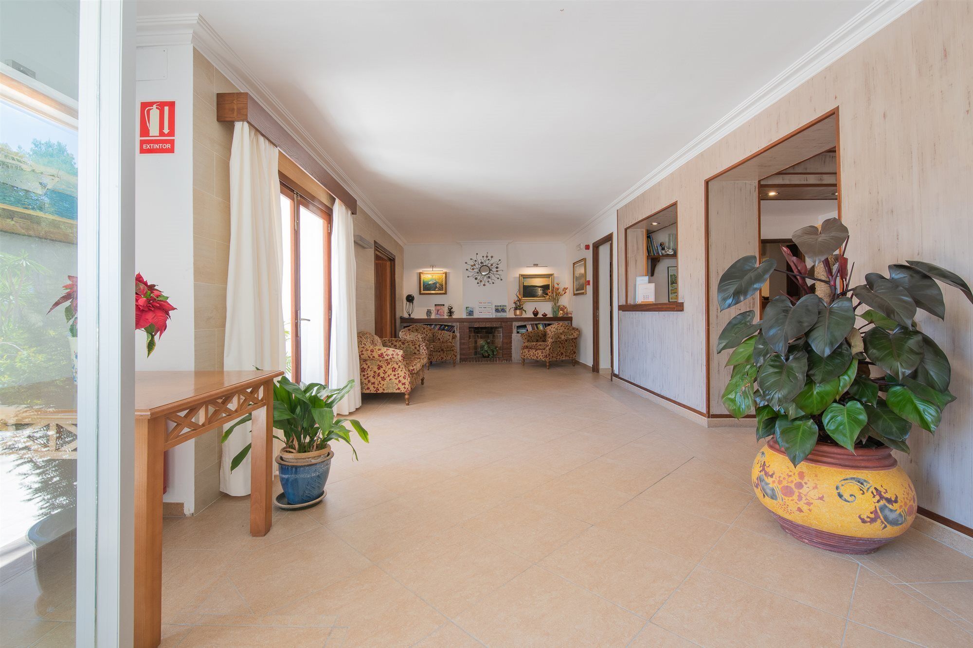 Hotel Playa Mondrago Porto Petro  Bagian luar foto