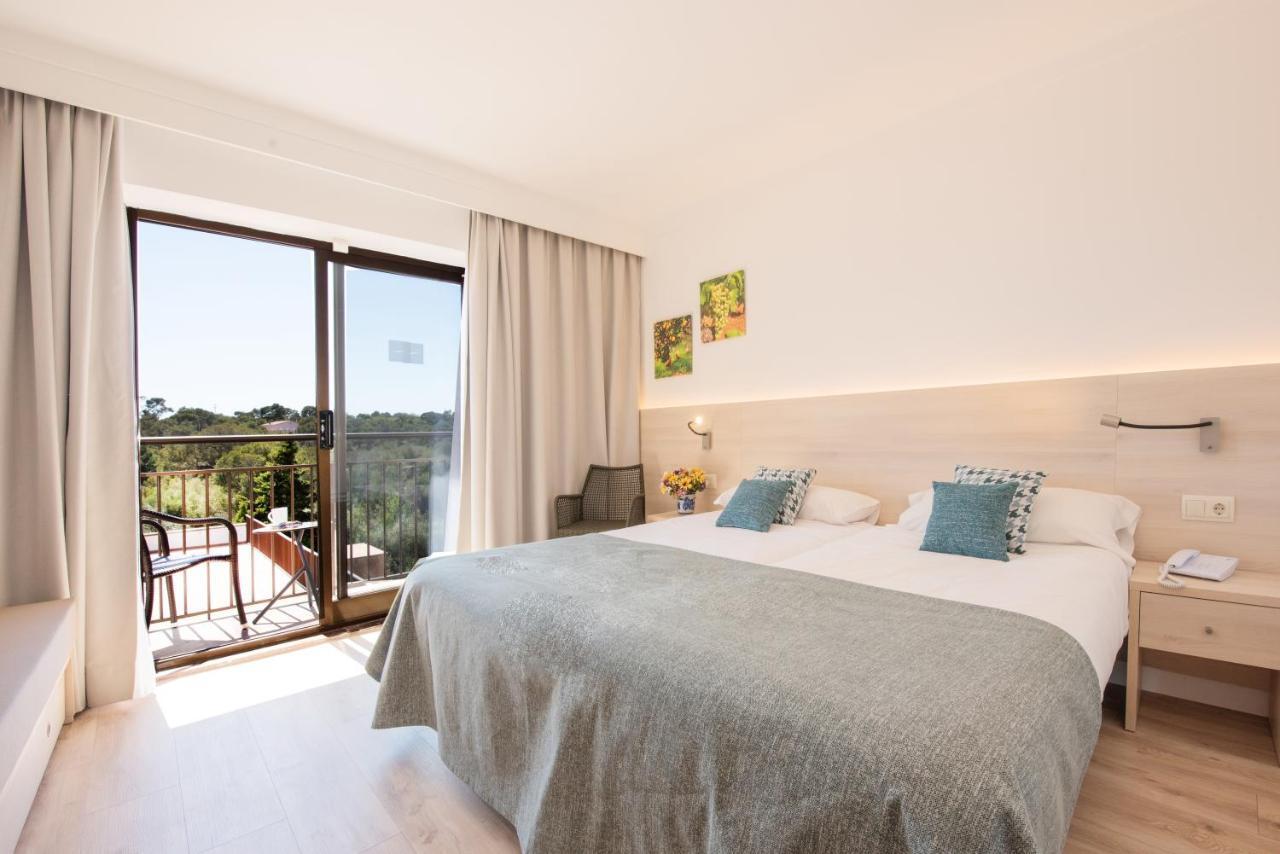 Hotel Playa Mondrago Porto Petro  Bagian luar foto